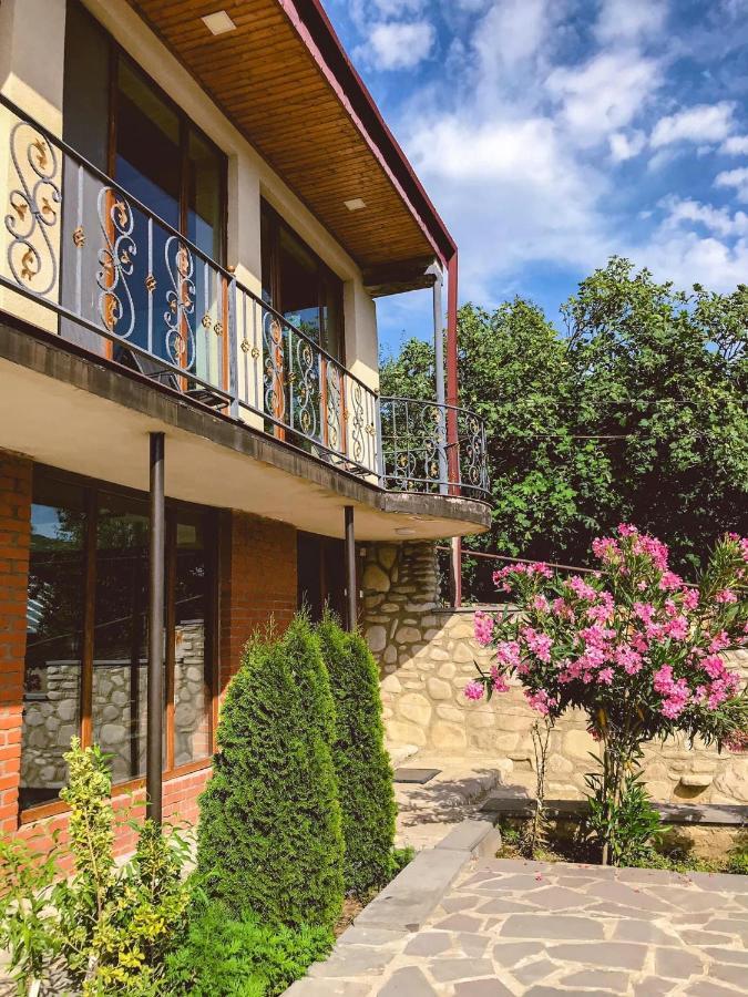 Philia'S Guest House Sighnaghi Ngoại thất bức ảnh