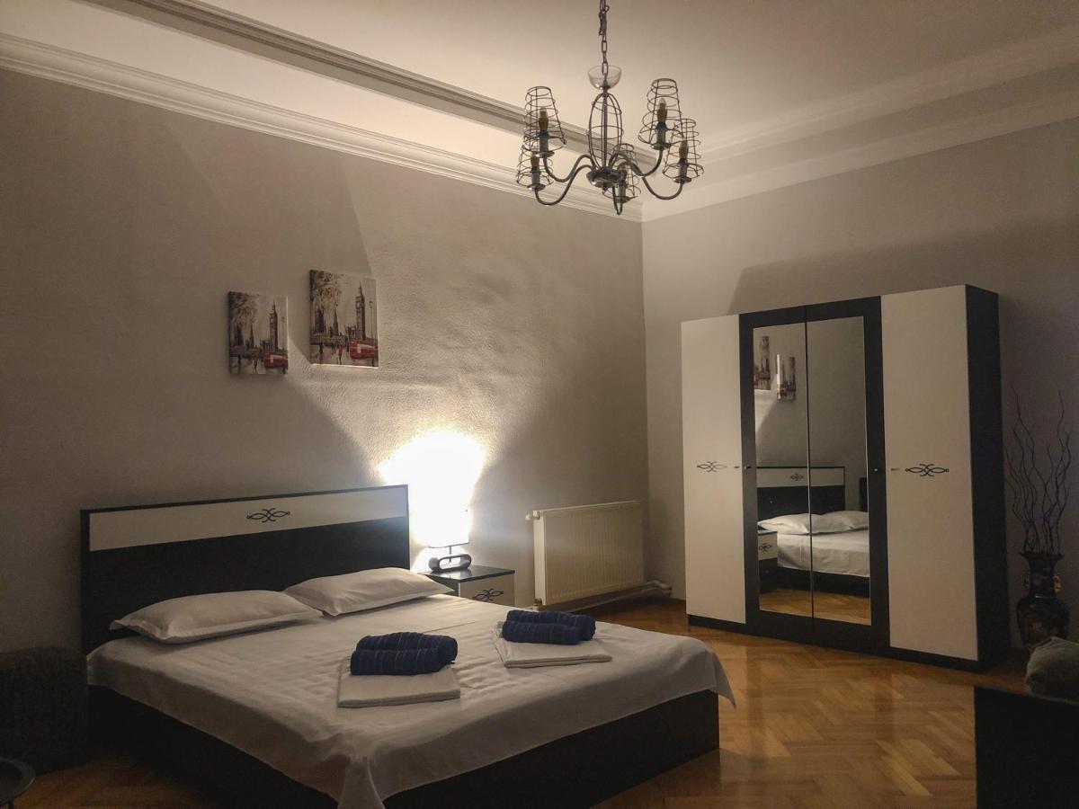 Philia'S Guest House Sighnaghi Ngoại thất bức ảnh