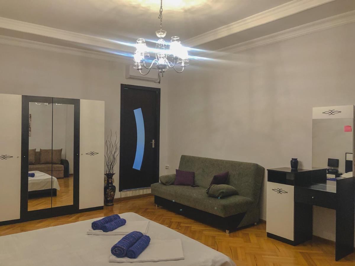 Philia'S Guest House Sighnaghi Ngoại thất bức ảnh